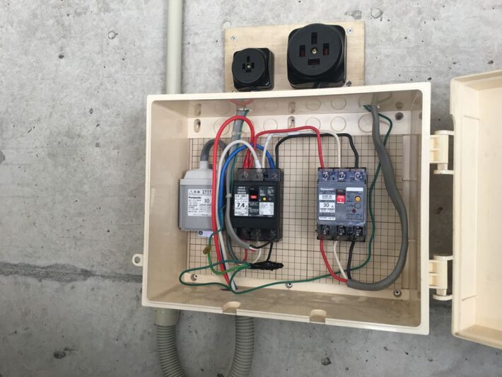 タイヤ屋さんの 三相0v動力工事 電気容量増設に伴う低圧電力設備の契約変更 第1種電気工事士 海燕 カイエンの釣り旅